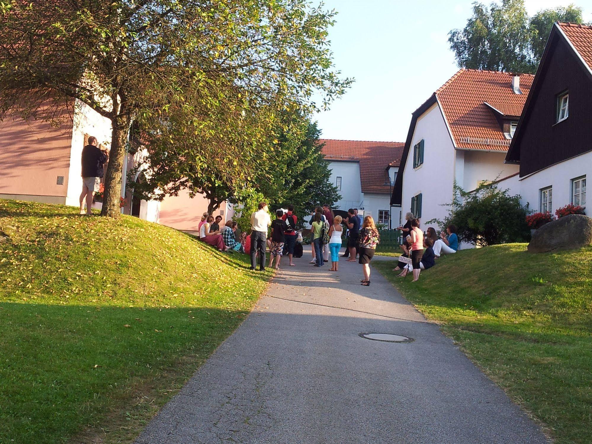 Theater- Und Feriendorf Koenigsleitn Gmbh Hotel Litschau Kültér fotó